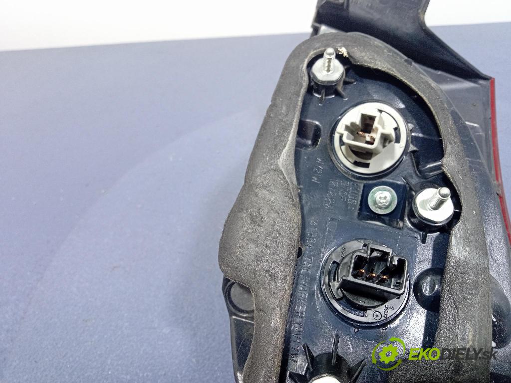 Mazda 3 2015 svetlo / reflektor zad ľavá Vonkajsia: BHN1-51160