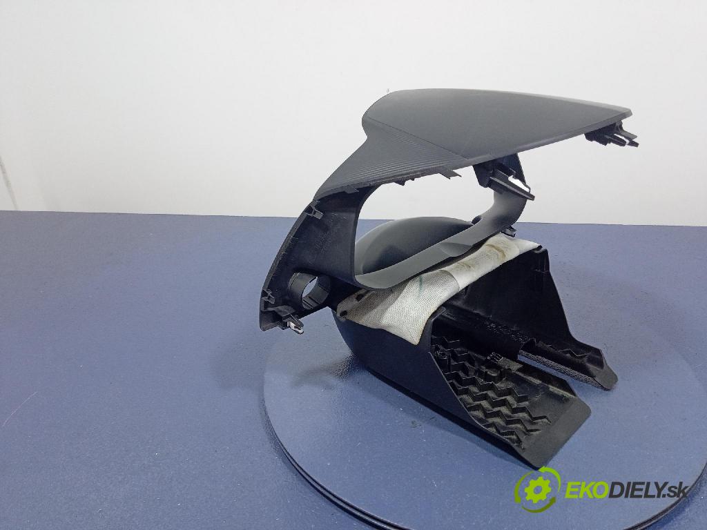 Mazda 3 2015 kryt Plast: Interiéry: BJS755421