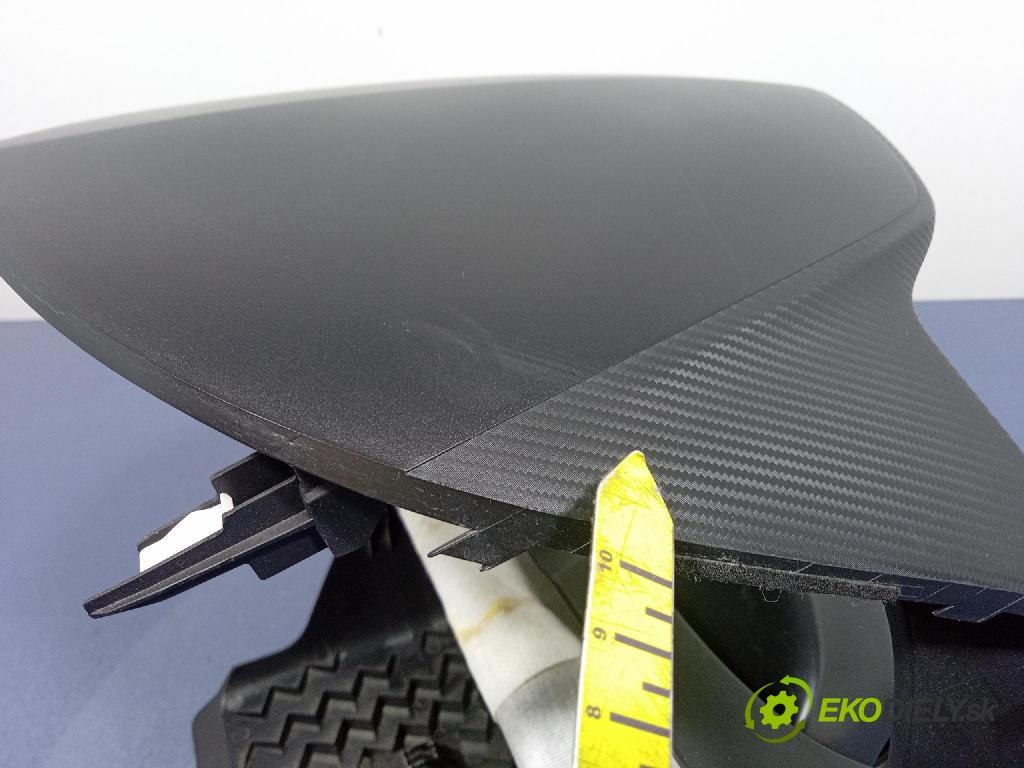 Mazda 3 2015 kryt Plast: Interiéry: BJS755421