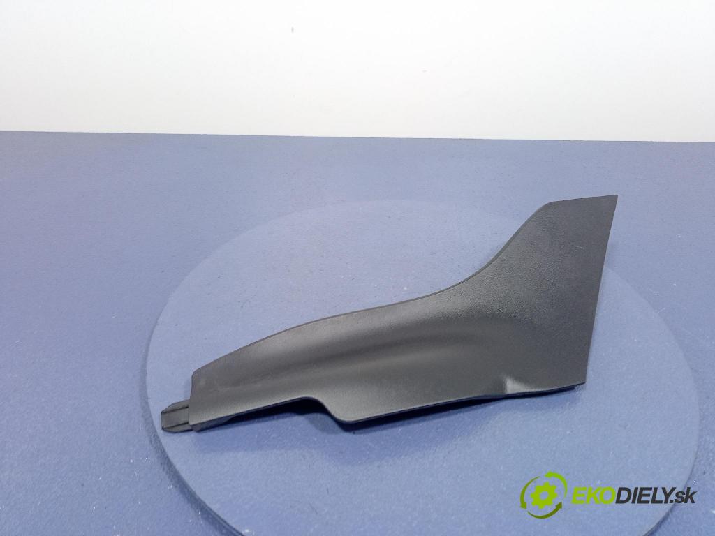 Mazda 3 2015 kryt Plast: Interiéry: BJS7-64231