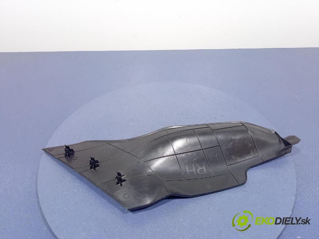 Mazda 3 2015 kryt Plast: Interiéry: BJS7-64231