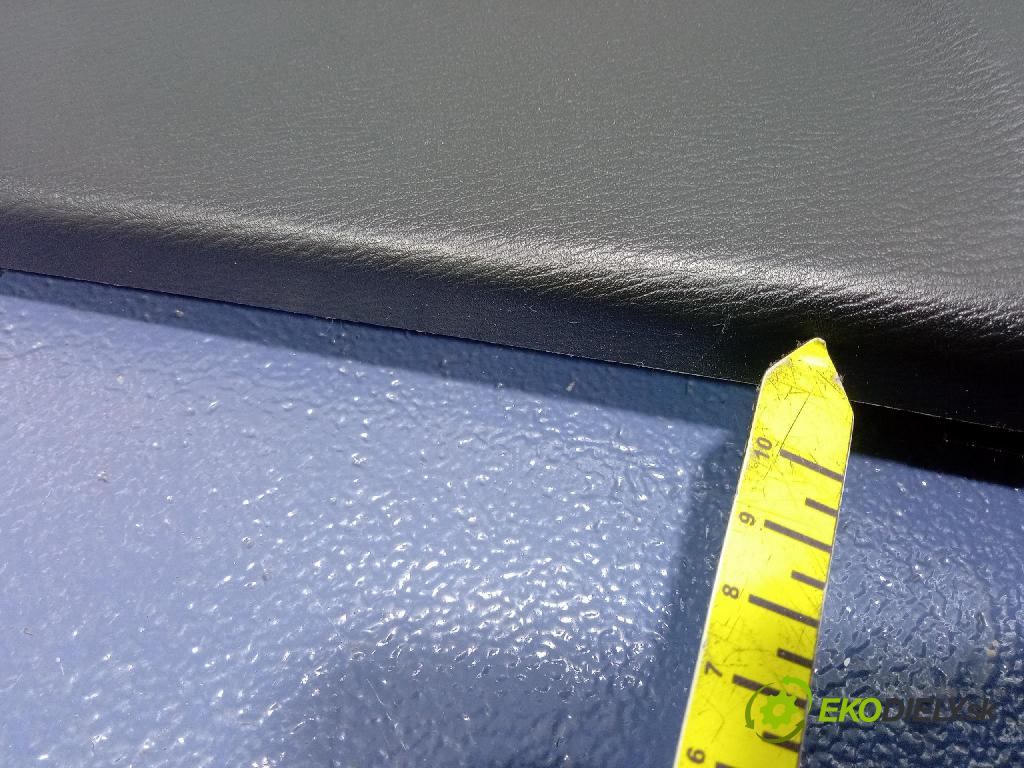Mazda 3 2015 kryt Plast: Interiéry: BJS7-68220