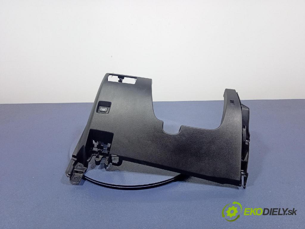 Mazda 3 2015 kryt Plast: Interiéry: BJS764281
