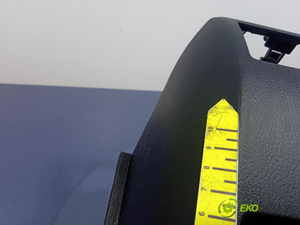 Mazda 3 2015 kryt Plast: Interiéry: BJS764281