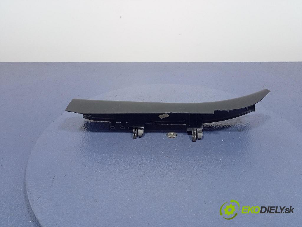 Mazda 3 2015 kryt Plast: Interiéry: BJS7-68730