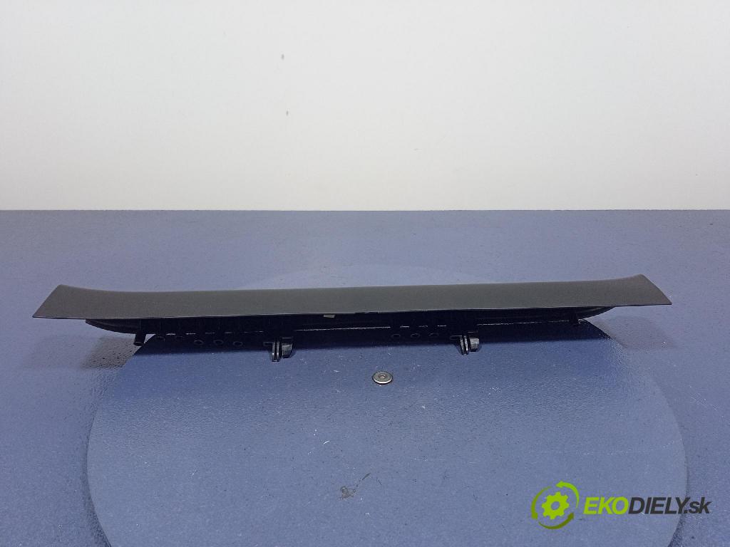 Mazda 3 2015 kryt Plast: Interiéry: BJS768710