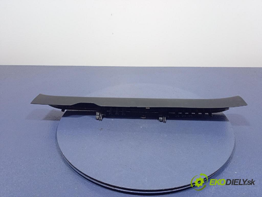 Mazda 3 2015 kryt Plast: Interiéry: BJS7-68720