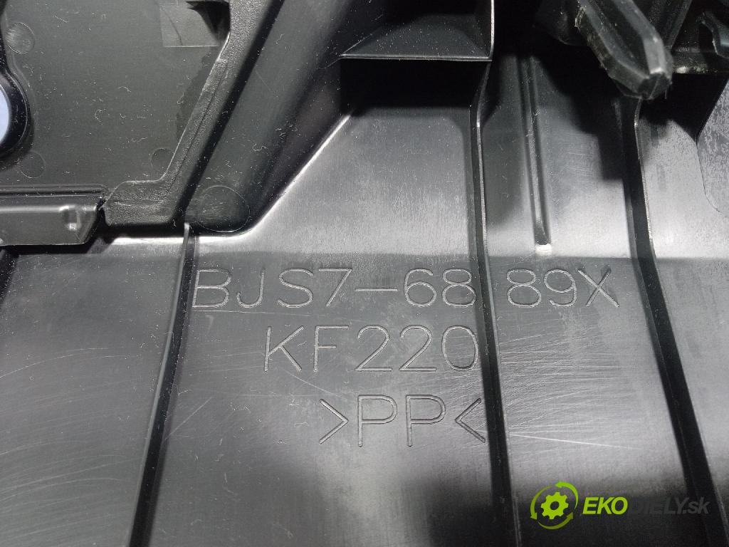 Mazda 3 2015 lišta kufra: BJS7-6889X