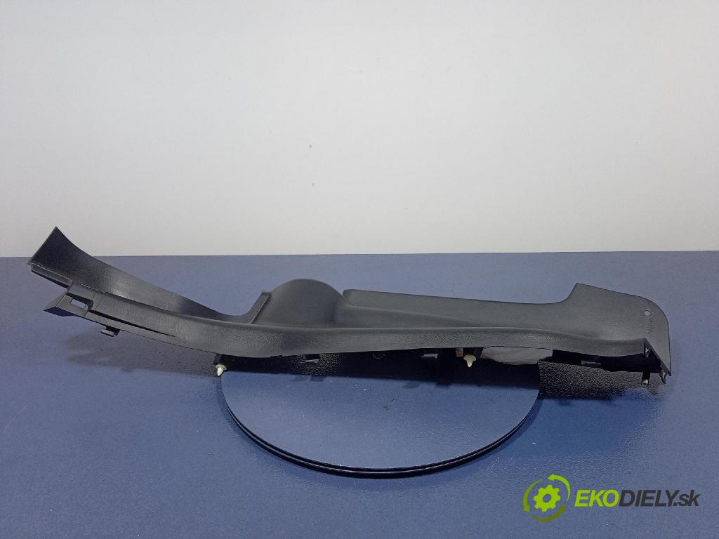 Mazda 3 2015 kryt Plast: Interiéry: BJS768770