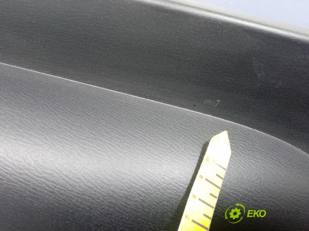 Mazda 3 2015 kryt Plast: Interiéry: BJS768770