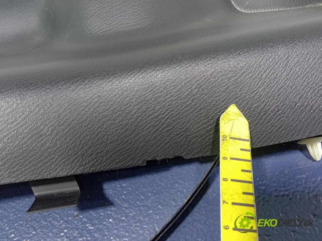 Mazda 3 2015 kryt Plast: Interiéry: BHN9-68760