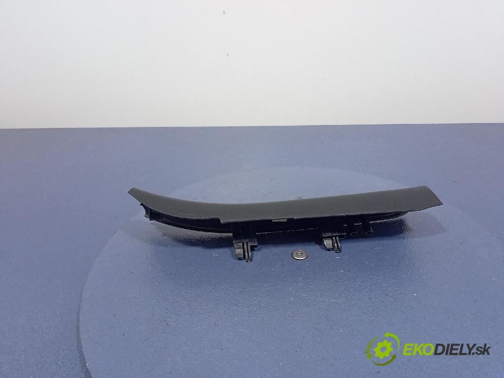 Mazda 3 2015 kryt Plast: Interiéry: BJS768740