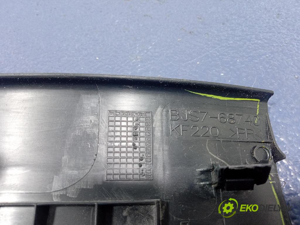 Mazda 3 2015 kryt Plast: Interiéry: BJS768740