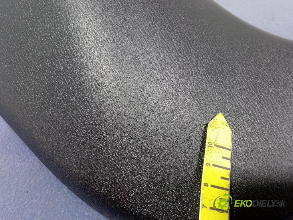 Mazda 3 2015 kryt Plast: Interiéry: BJS768370