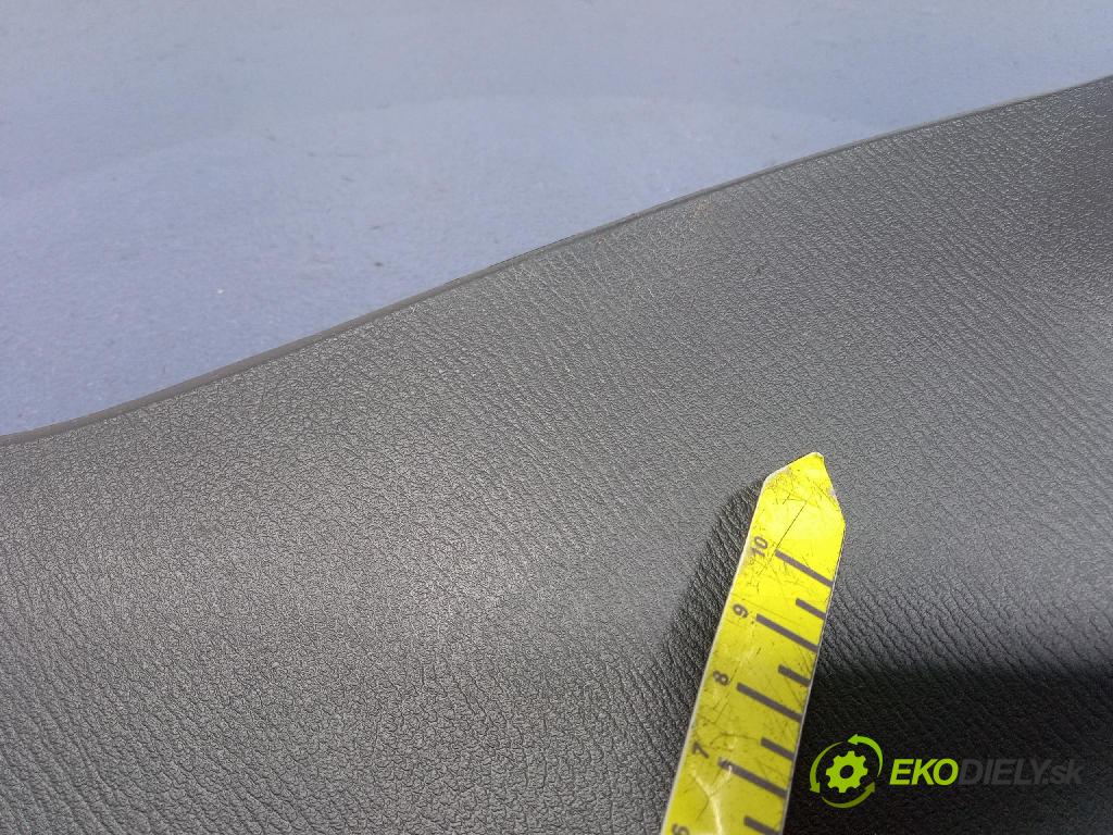 Mazda 3 2015 kryt Plast: Interiéry: BJS764241