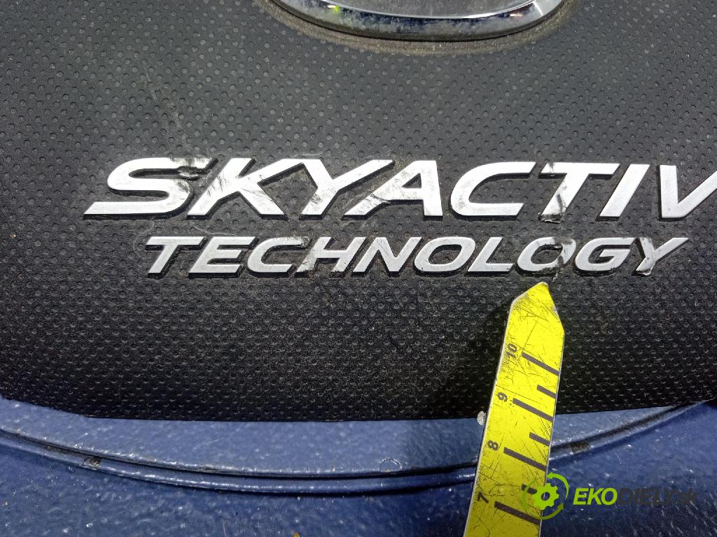 Mazda 3 2015 kryt Motor: