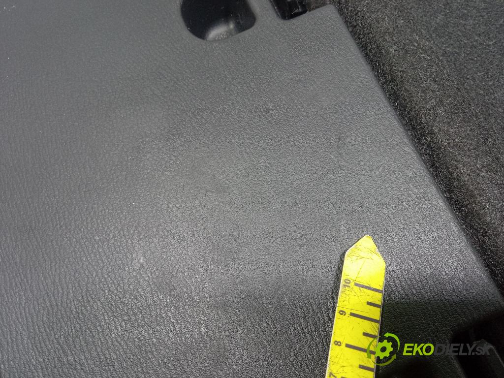 Mazda 3 2015 Čalounictví: kufra: BJS7688T0