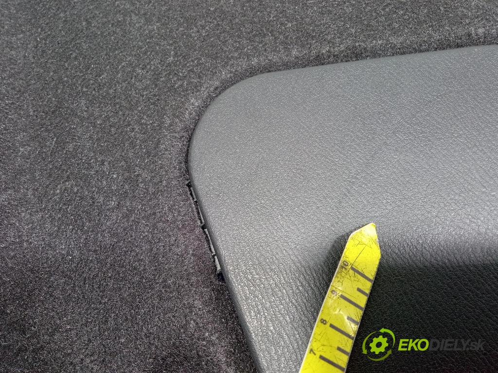 Mazda 3 2015 Čalounictví: kufra: BJS7688T0