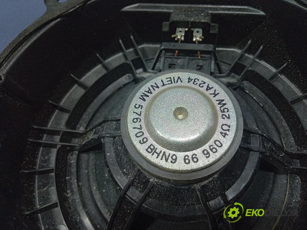 Mazda 3 2015 Reproduktor / Subwoofer: BHN966960