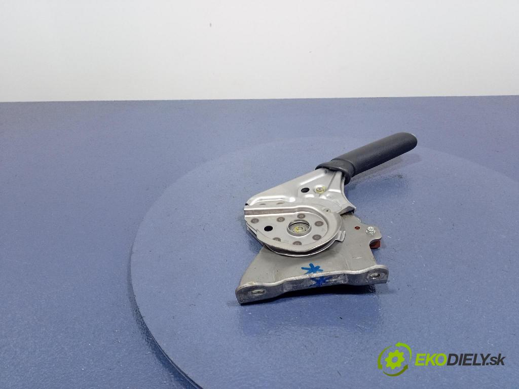 Mazda 3 2015 Páka: Brzda: Ručná: