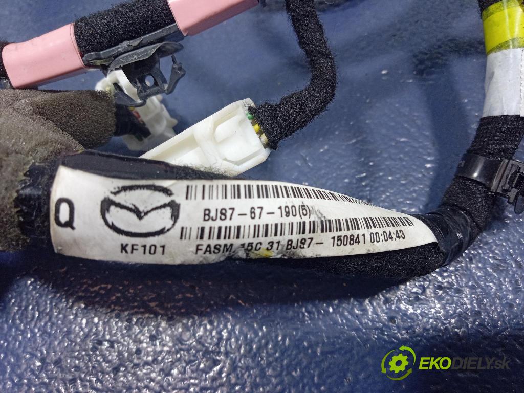 Mazda 3 2015 inštalácia Elektrický: BJ87-67-190