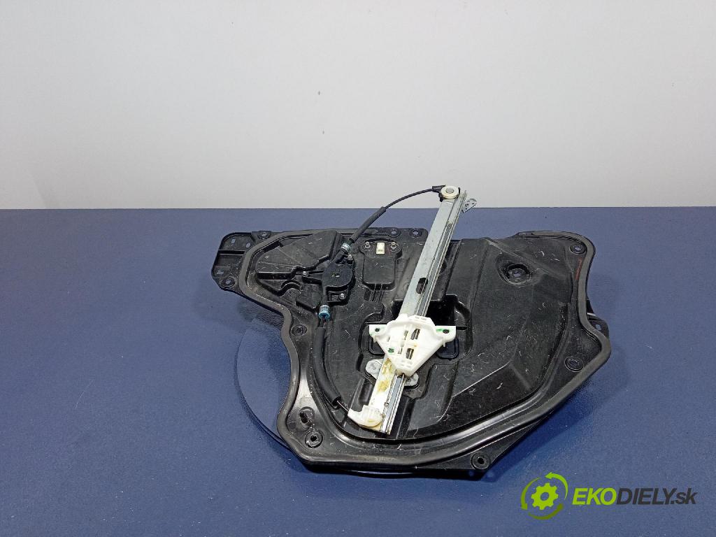 Mazda 3 2015 mechanizmus okna Okná: Predné Vľavo: BJS75997X