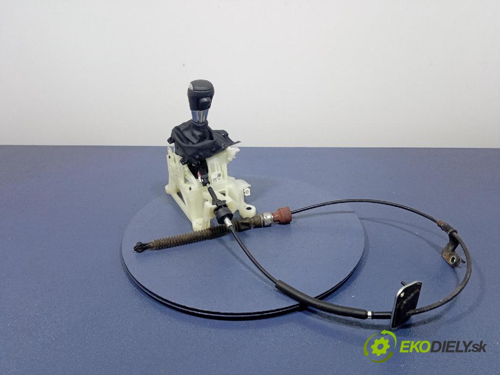 Mazda 3 2015 Páka: Zmeny: BJT1B