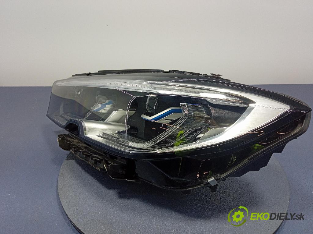Bmw Seria 3 0 Reflektor: Vľavo: