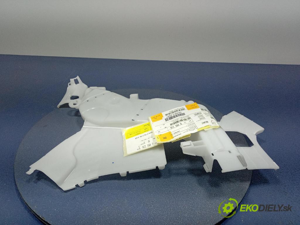 Bmw Seria 3 0 kryt Plast: Interiéry: