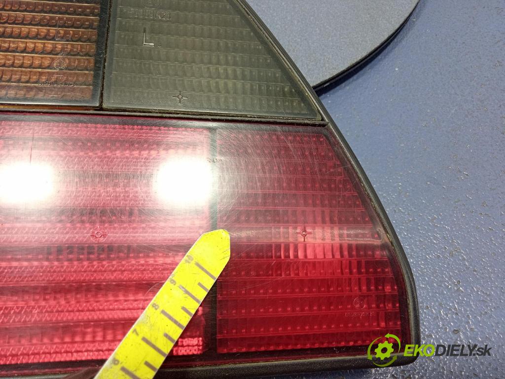 Vw Golf 1989 svetlo / reflektor zad ľavá Vonkajsia: 1919451120