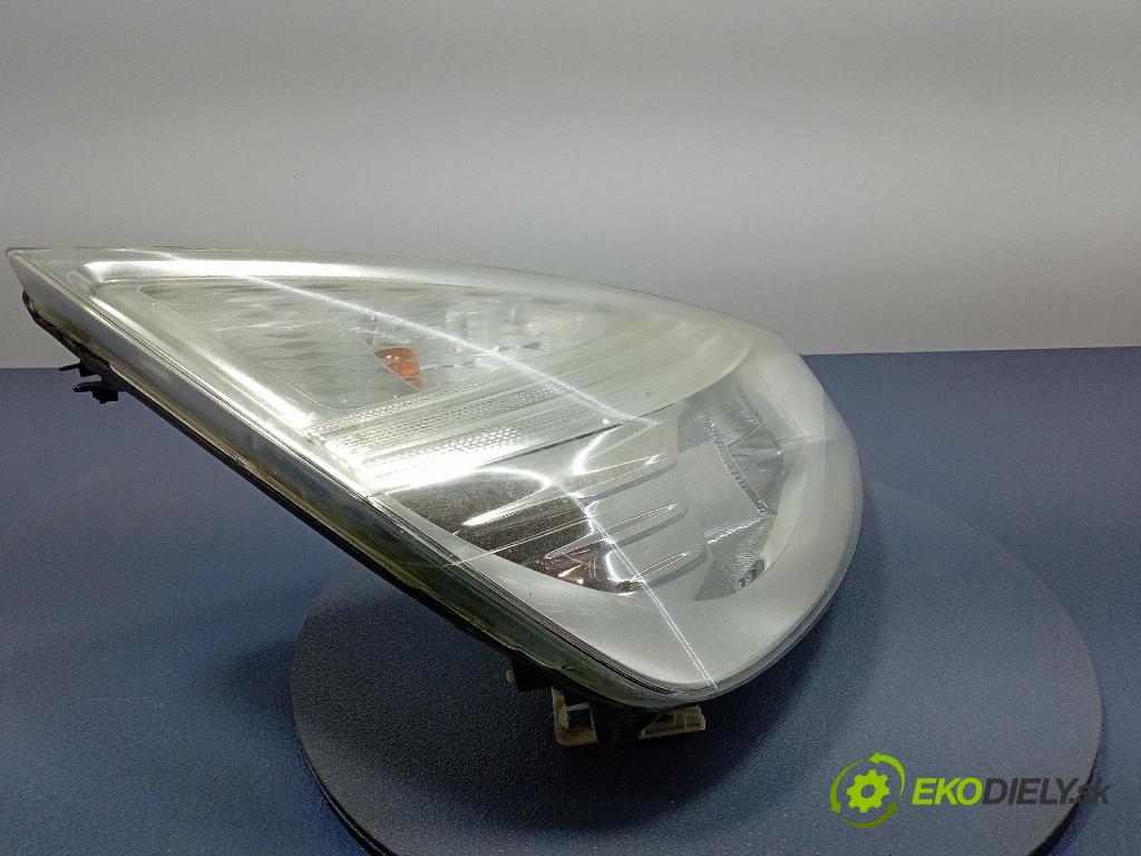 Renault Espace 2007 Reflektor: v pravo: 8200394704