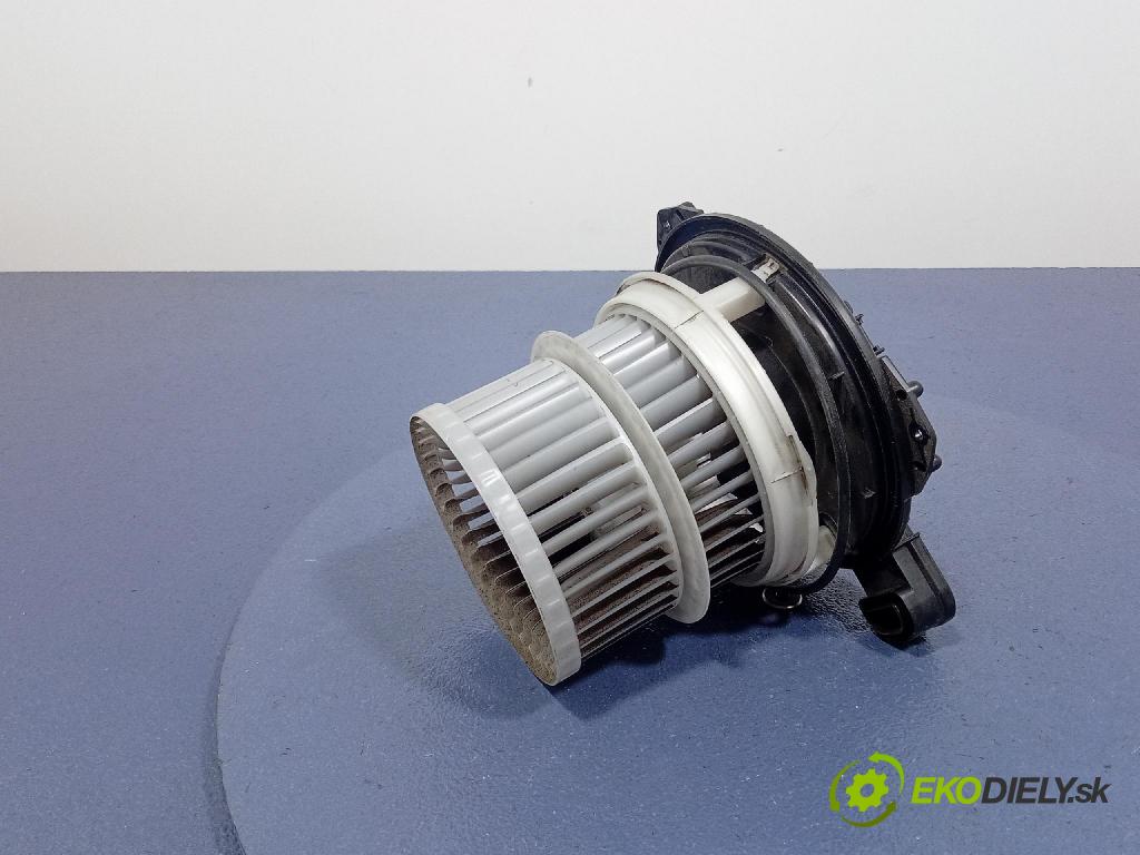 Toyota Camry 2020 ventilátor Vzduch: