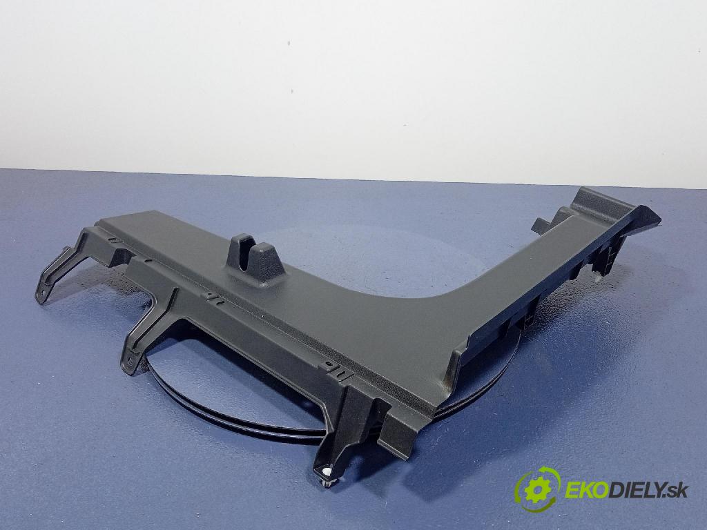 Toyota Camry 2020 kryt Plast: Interiéry: 64271-33120