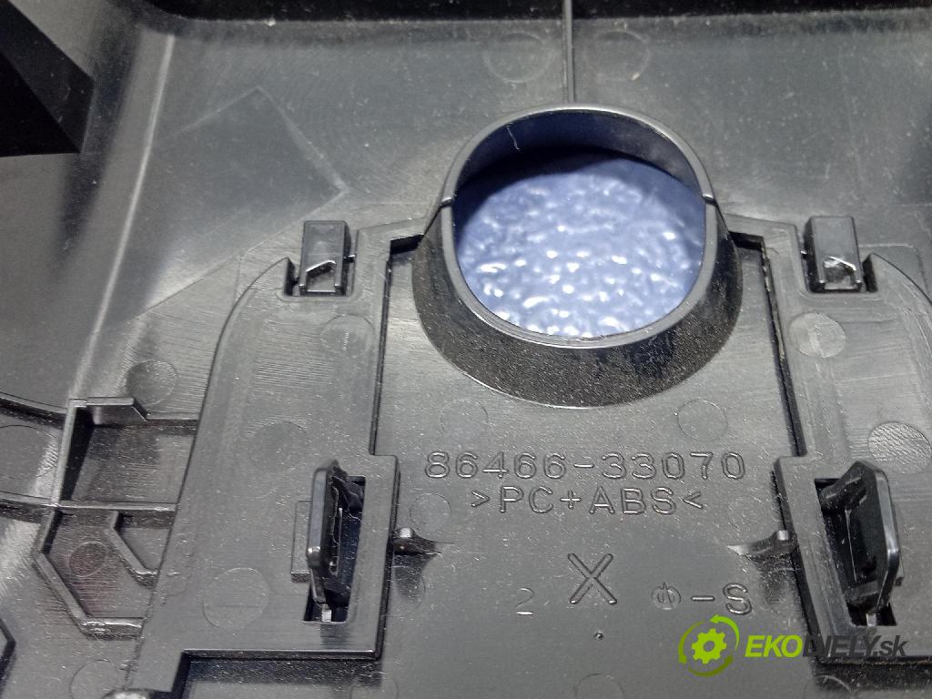 Toyota Camry 2020 kryt Plast: Interiéry: 86466-33060