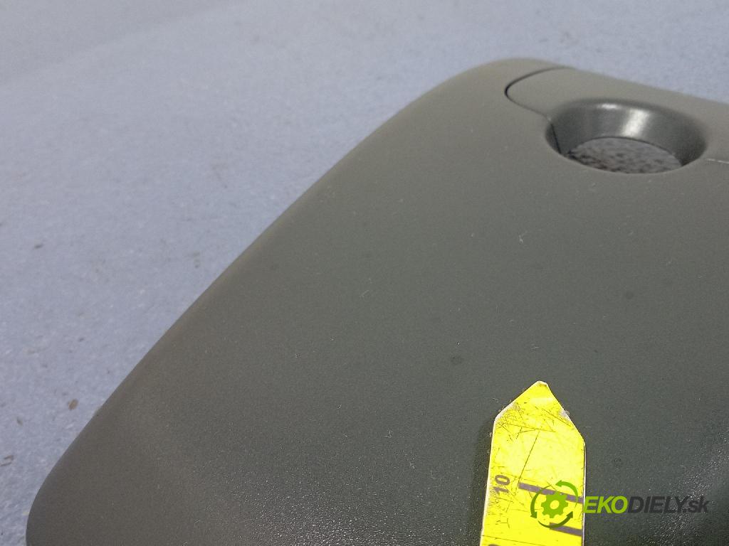 Toyota Camry 2020 kryt Plast: Interiéry: 86466-33060