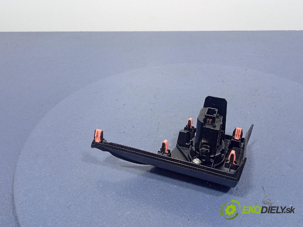 Toyota Camry 2020 prepínač Start/Stop 55446-33250