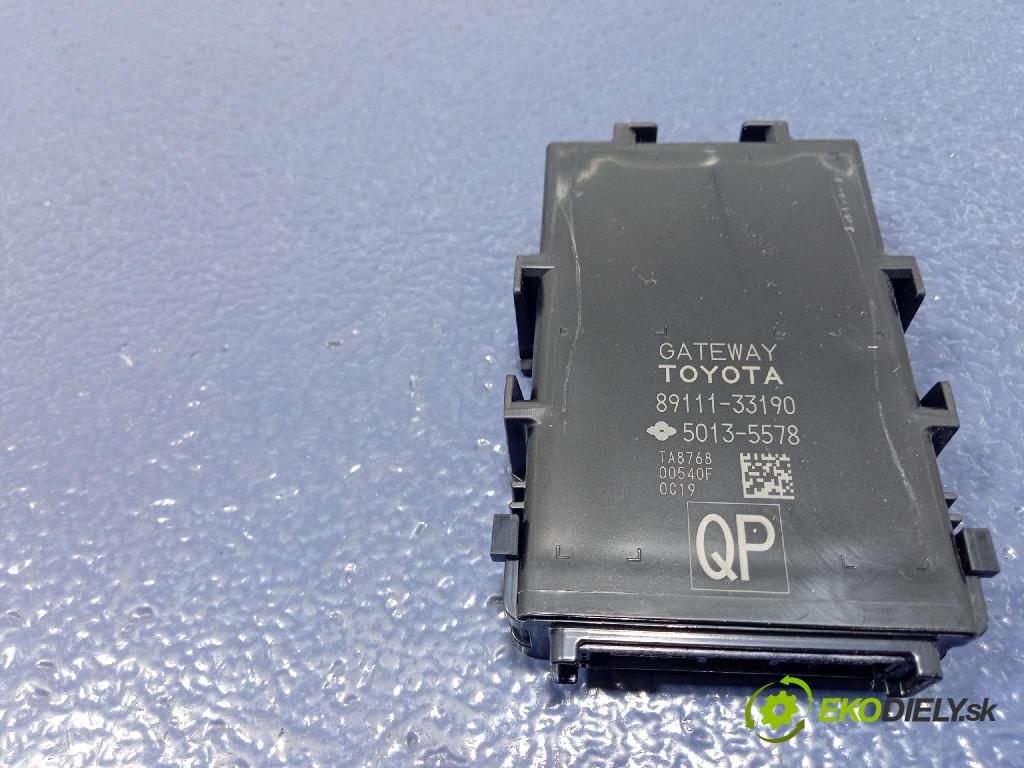Toyota Camry 2020 riadiaca jednotka Brána: 89111-33190