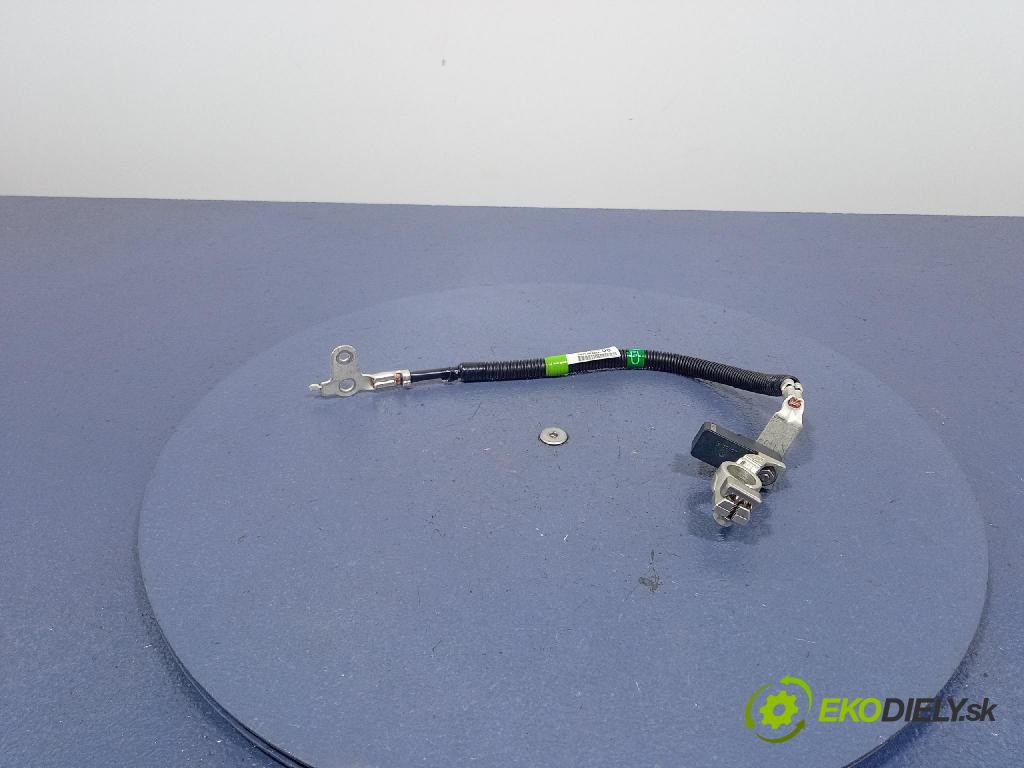 Toyota Camry 2020 inštalácia Elektrický: 28850-70010