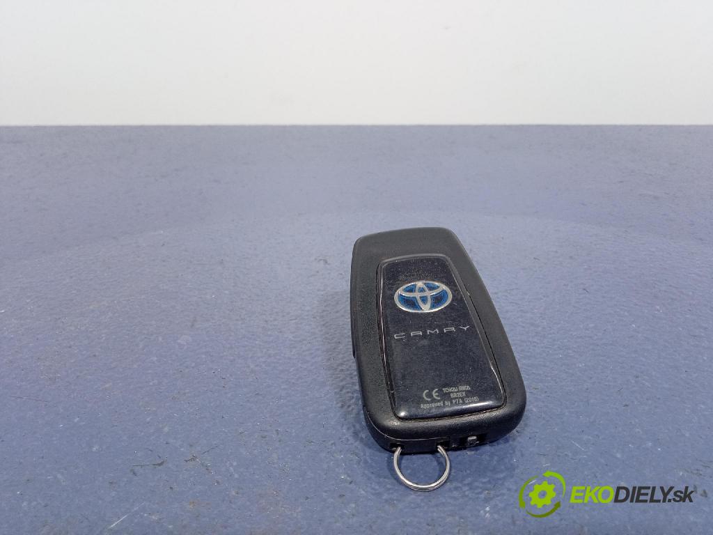 Toyota Camry 2020 Spínač zapaľovania: