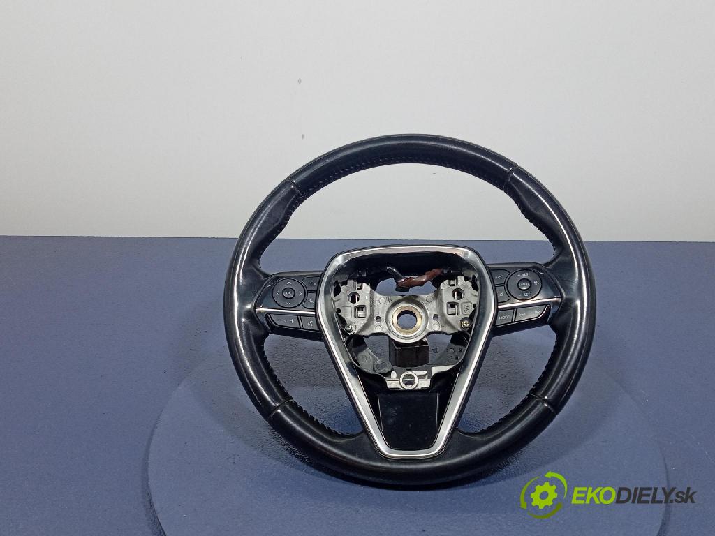 Toyota Camry 2020 volant