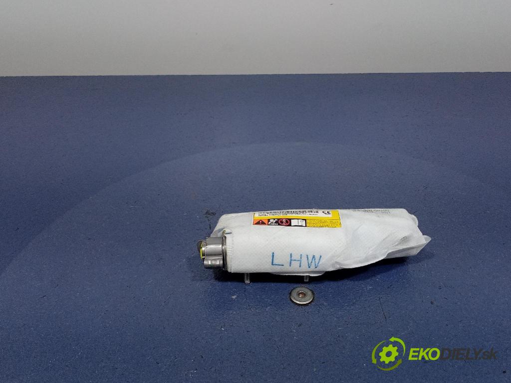 Toyota Camry 2020 Airbag: x 0589-P1-001044