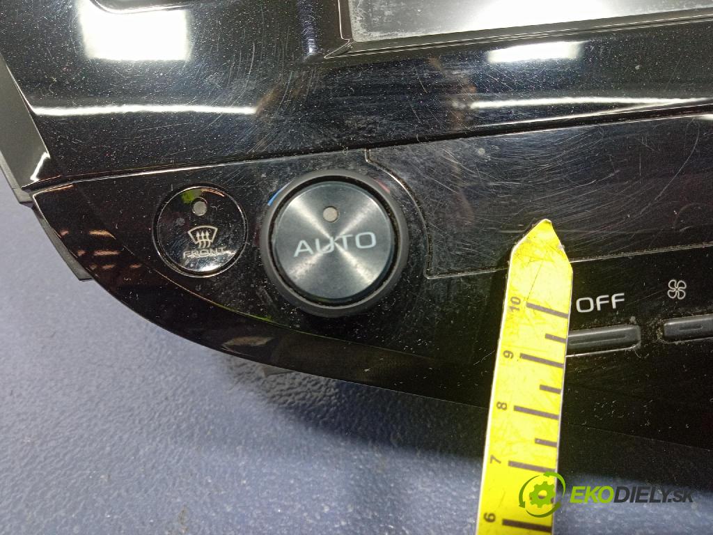 Toyota Camry 2020 Radio I Navigácia: 86140-33C80