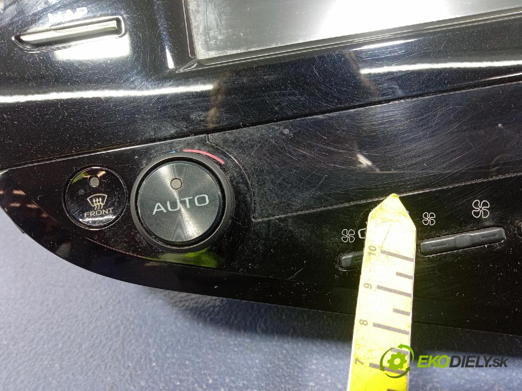 Toyota Camry 2020 Radio I Navigácia: 86140-33C80