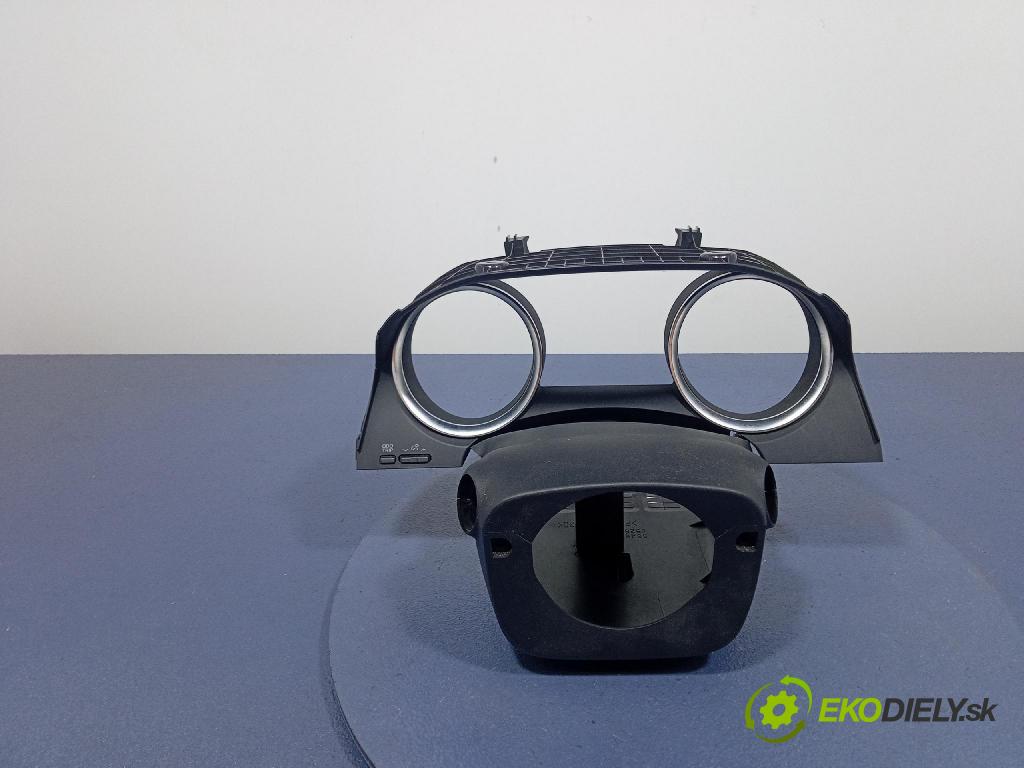 Toyota Camry 2020 kryt Plast: Interiéry: 45287-33390