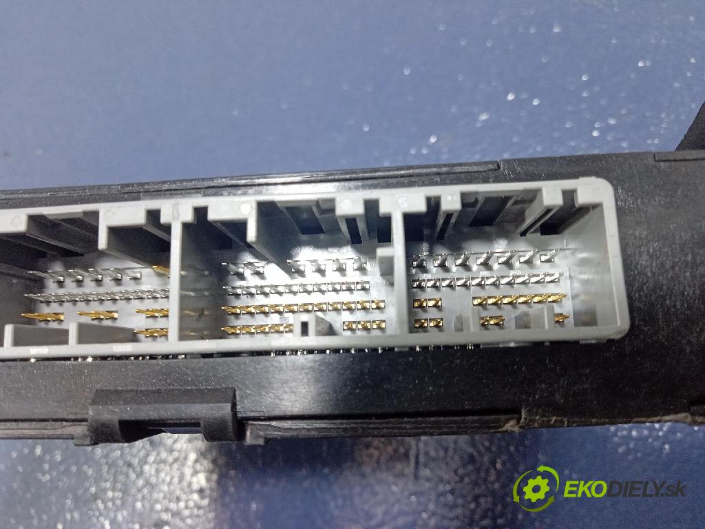 Toyota Camry 2020 riadiaca jednotka 89981-33470