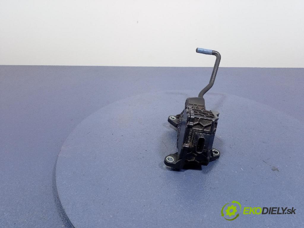 Toyota Camry 2020 pedal Plyn: 78110-33170