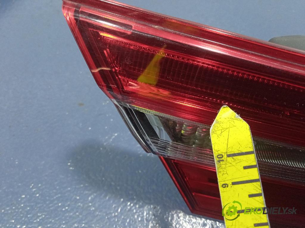 Toyota Camry 2020 svetlo / reflektor zad ľavá Vnútri: 33-240