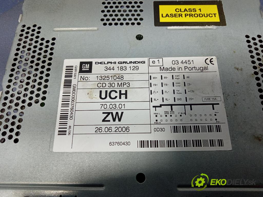 Opel Zafira 2006 Radio I Navigácia: 13251048