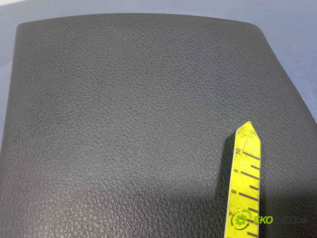 Toyota Camry 2020 kryt Plast: Interiéry: 62414-33130