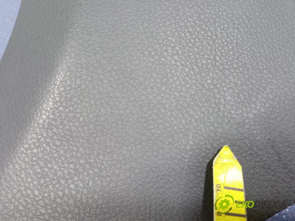 Toyota Camry 2020 kryt Plast: Interiéry: 62413-33140